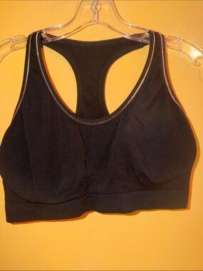 BOODY Black Seamless Racerback Sports Bra